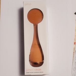 pmd smart facial cleansing device